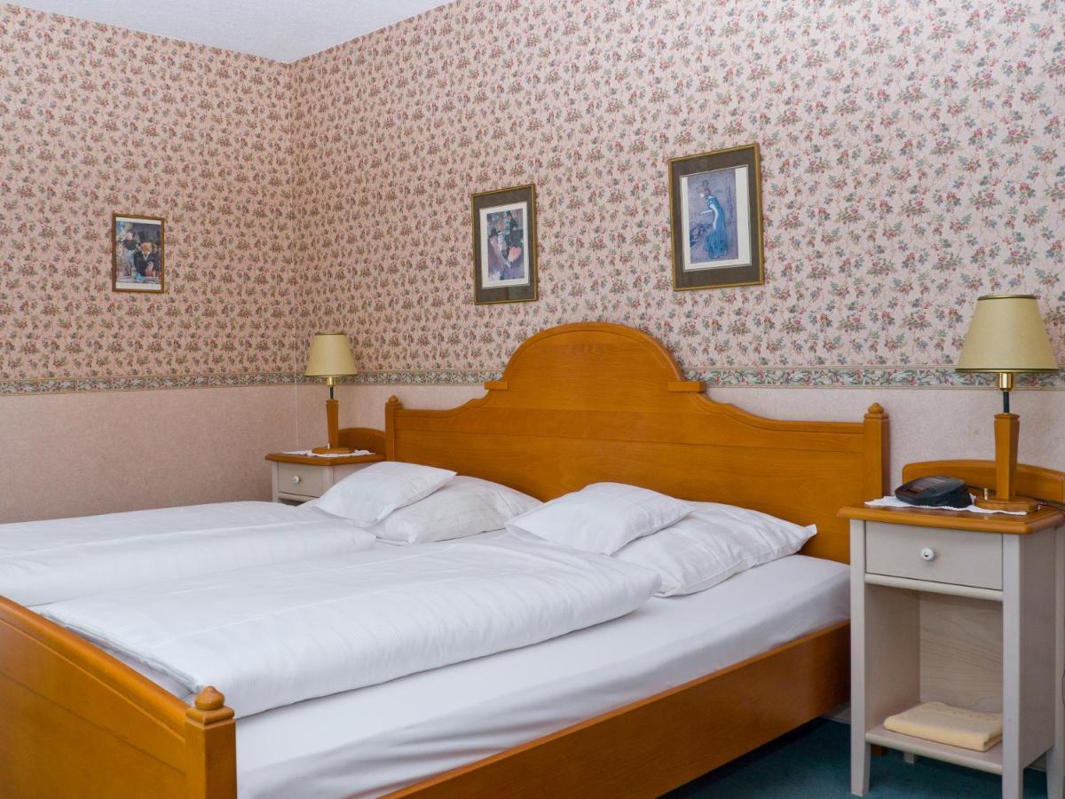 Kucher'S Landhotel Darscheid Chambre photo
